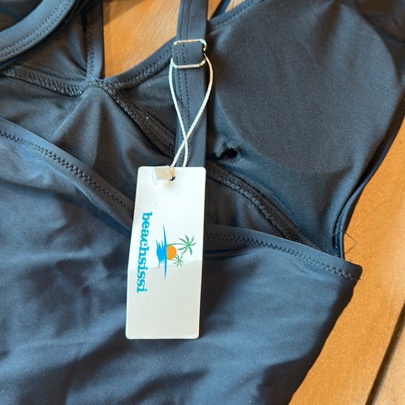 Bikini - Picture 4 of 6